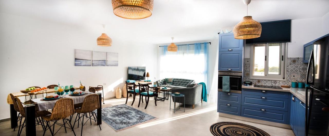 Argaman Beach Apartment Acre Extérieur photo
