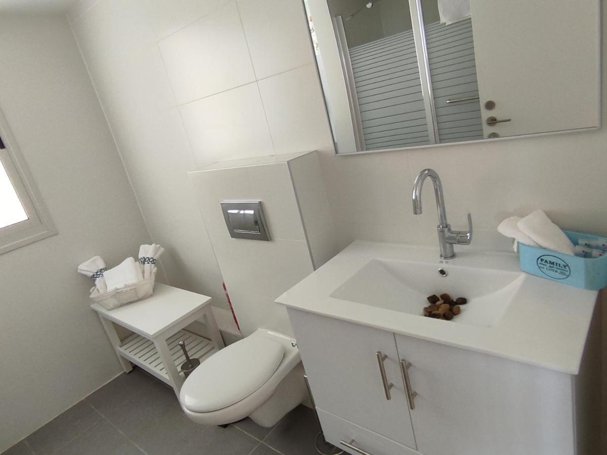 Argaman Beach Apartment Acre Extérieur photo